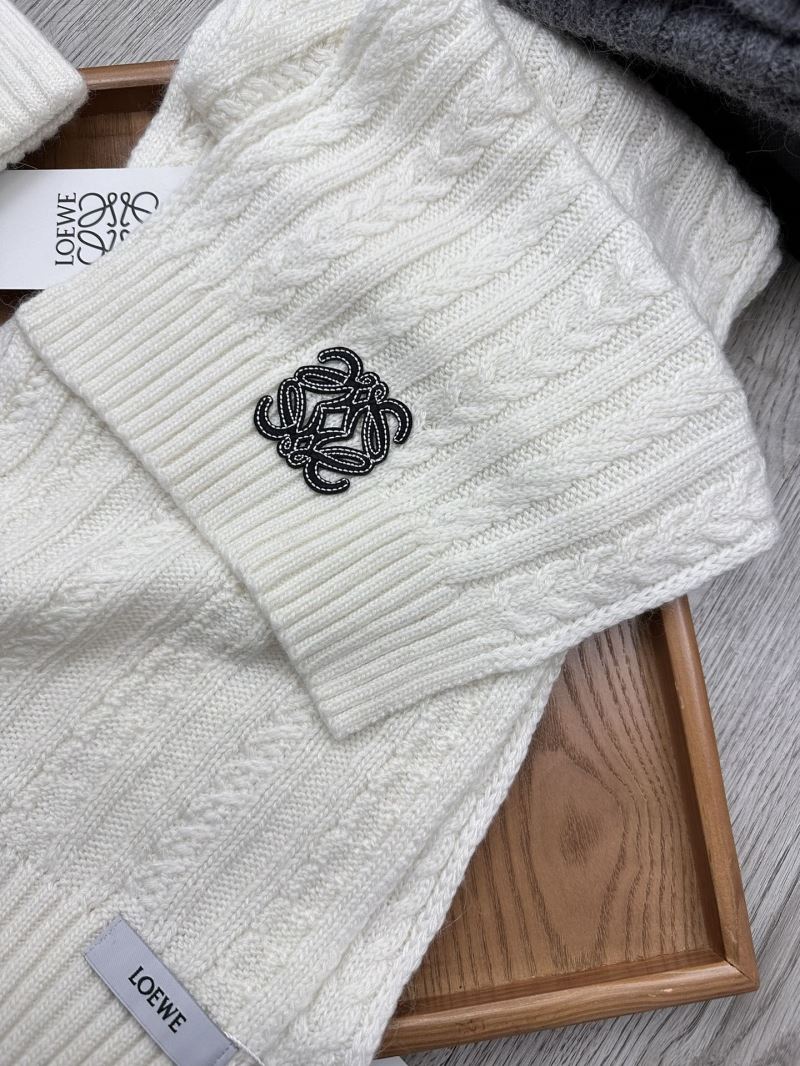 Loewe Caps Scarfs